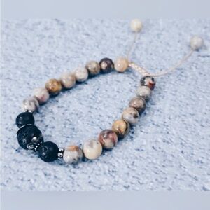 Lava & Lace Agate Bracelet